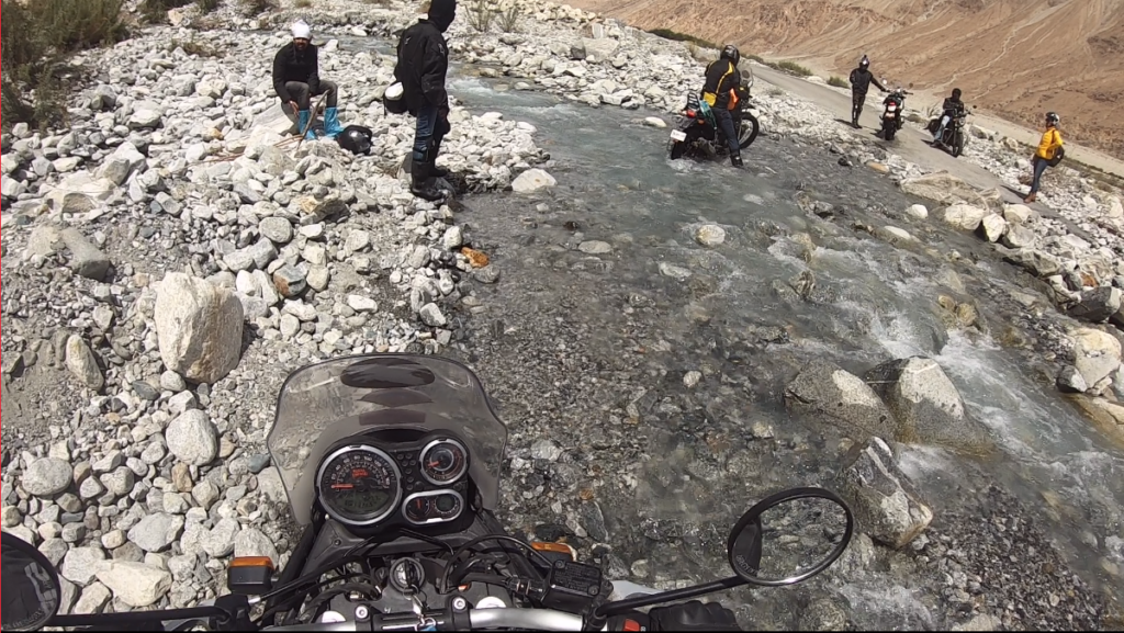 ladakh water crossing thrillious niraj kashyap